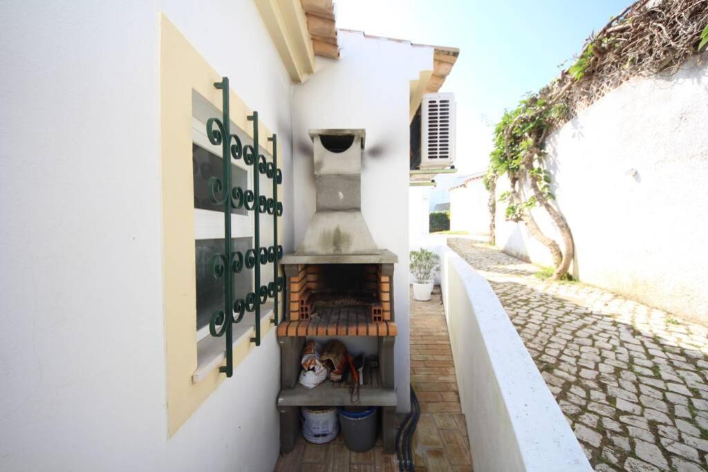 Cozy And Sunny Villa Just Some Steps From The Sea Luz Exterior foto