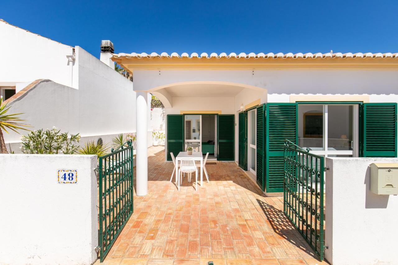 Cozy And Sunny Villa Just Some Steps From The Sea Luz Exterior foto